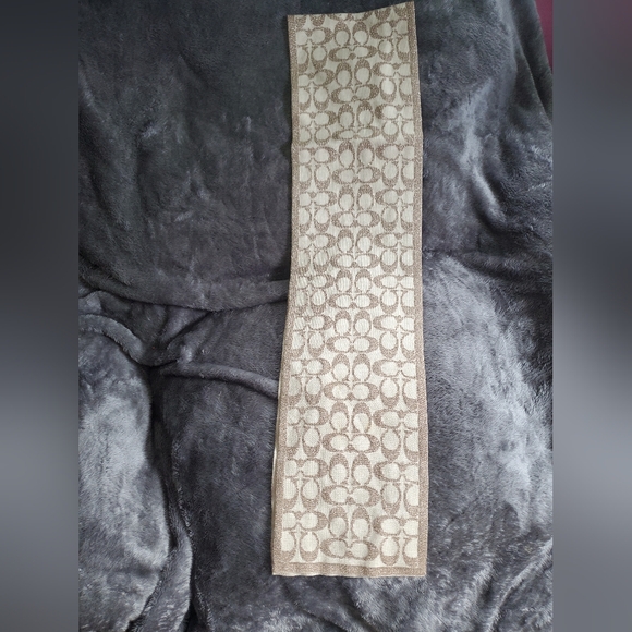 Coach Lurex Gold and White Scarf - Picture 1 of 5